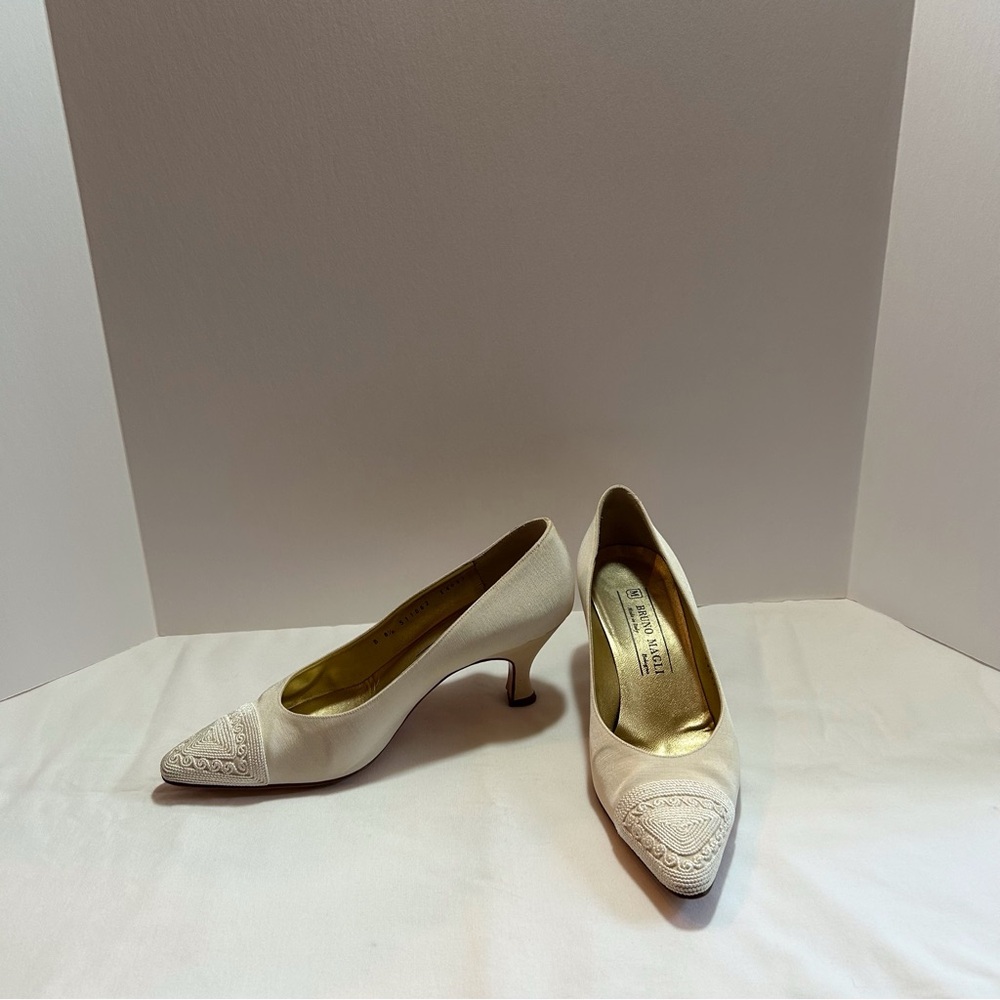 Bruno Magli Pumps